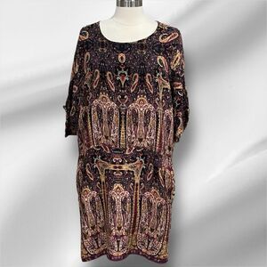ANGIE Women’s Dolman/Batwing Sleeve Paisley Print Mini Dress in the Size Large